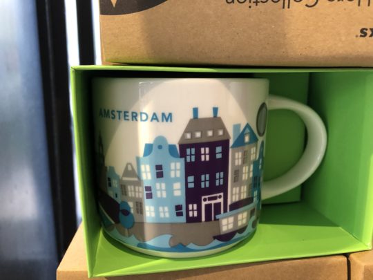 アムステルダムのスタバマグカップ