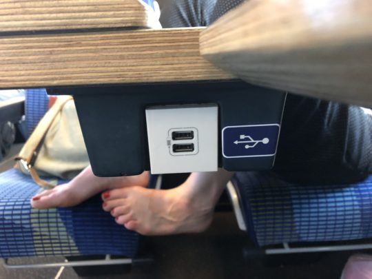 ユーレイルグローバルパス ドイツ鉄道のUSBプラグ