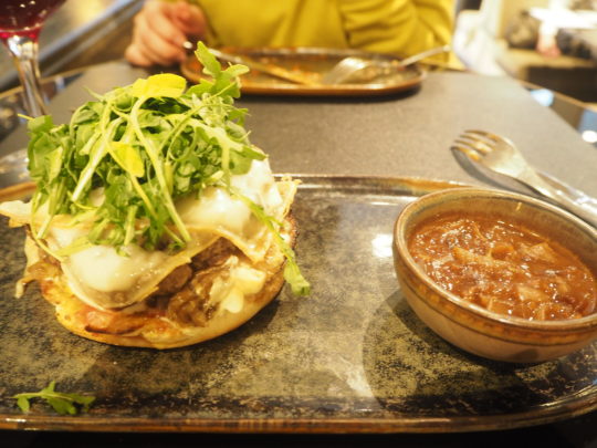 ブリュッセルでおすすめレストラン"FLOYD'S"のハンバーガー