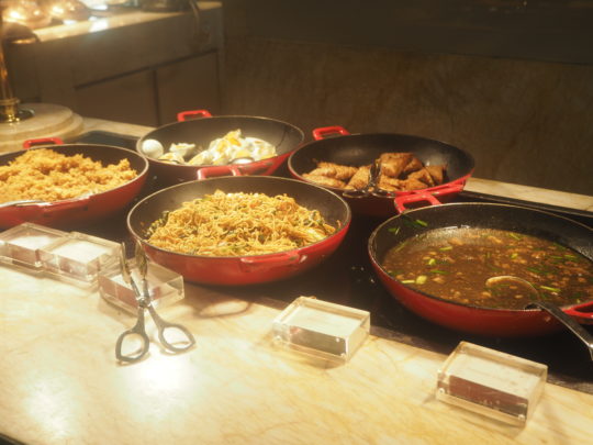 ムリアリゾート ザ・カフェのビュッフェ朝食 インドネシア料理