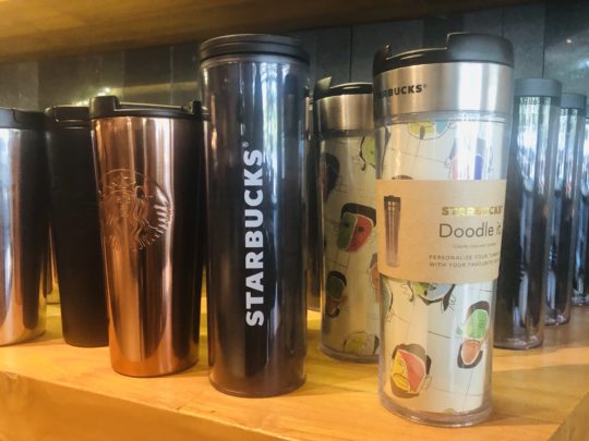 バリのスターバックスおしゃれタンブラー