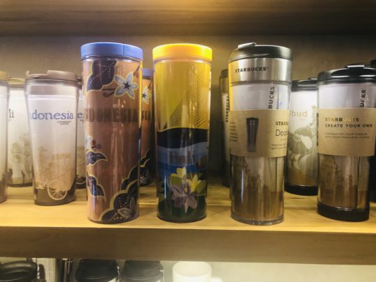 ウブドのスタバのタンブラー