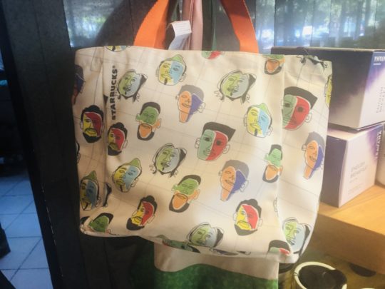 バリのスタバのトートバック