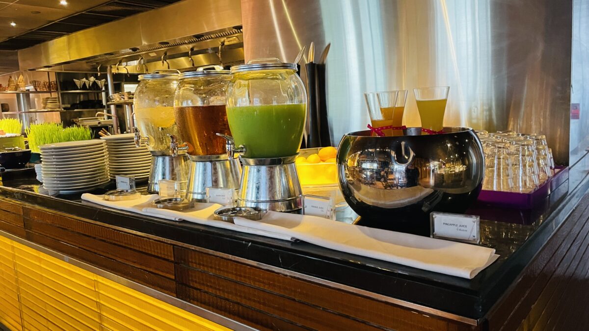 Wバンコクホテルの朝食　フルーツジュース