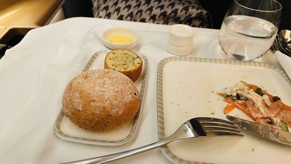 シンガポール航空ビジネスクラス機内食 パン
