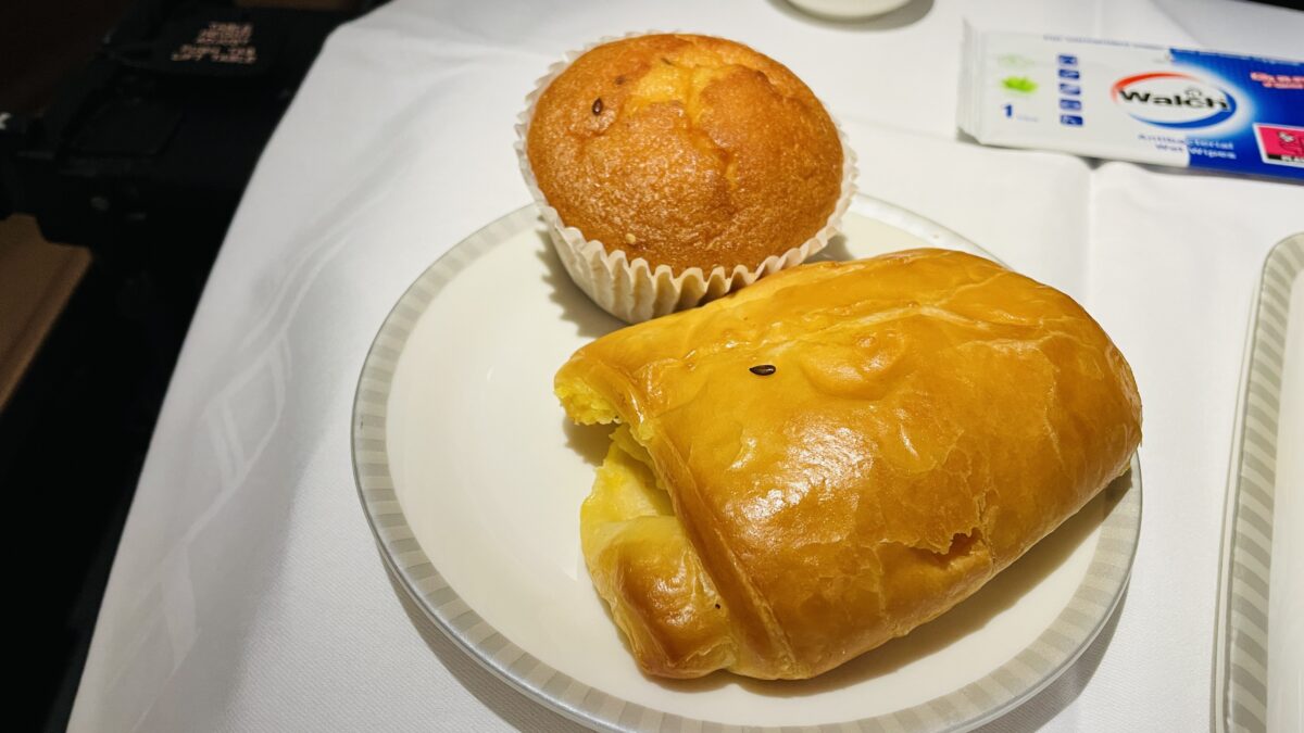 シンガポール航空ビジネスクラス機内食 朝食のパン