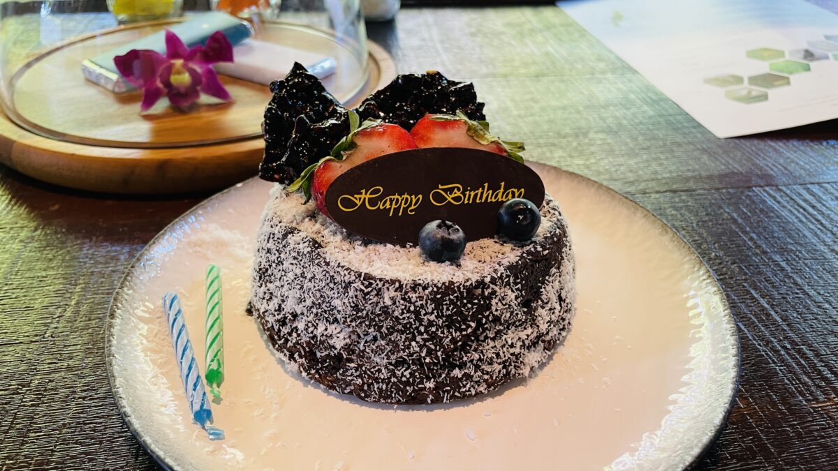 The Naka Isoandが用意してくれた誕生日ケーキ