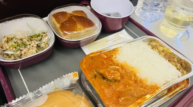 【タイ国際航空エコノミー機内食】グルテンフリーミールが普通食に完敗した件