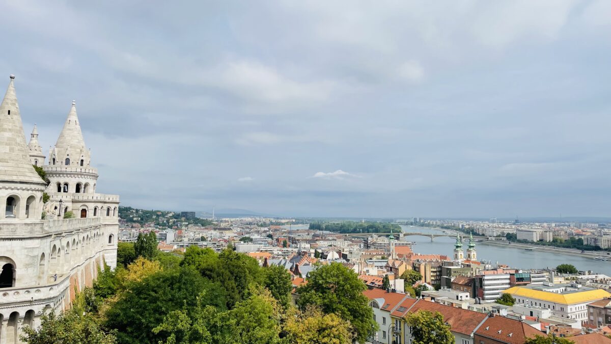 ブダペストの観光スポット「漁夫の砦」からの眺望