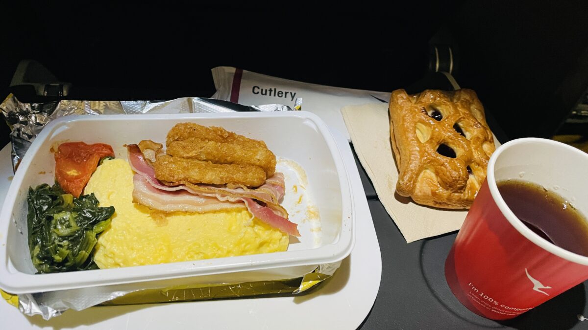 カンタス航空 羽田→シドニー機内食 朝食