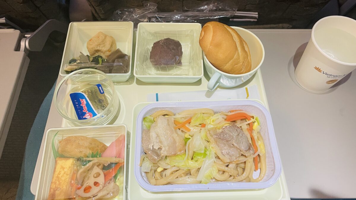 ベトナム航空 VN319便 エコノミークラス 機内食（和食）