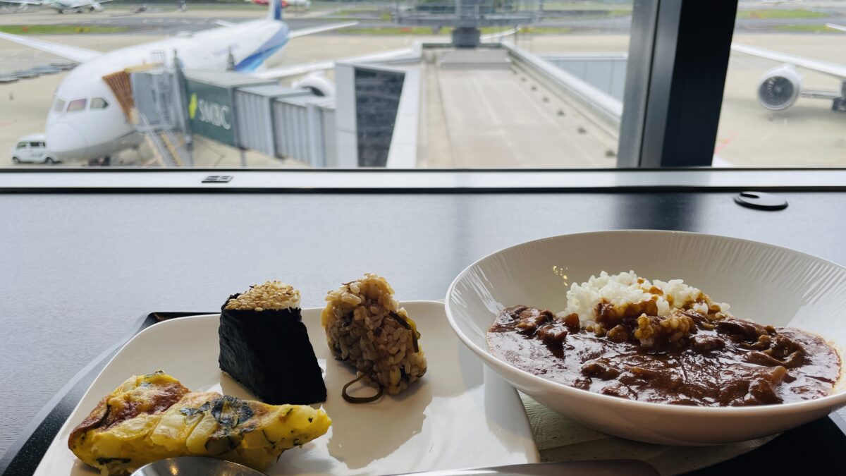 成田空港第一ターミナル ANAラウンジのお食事
