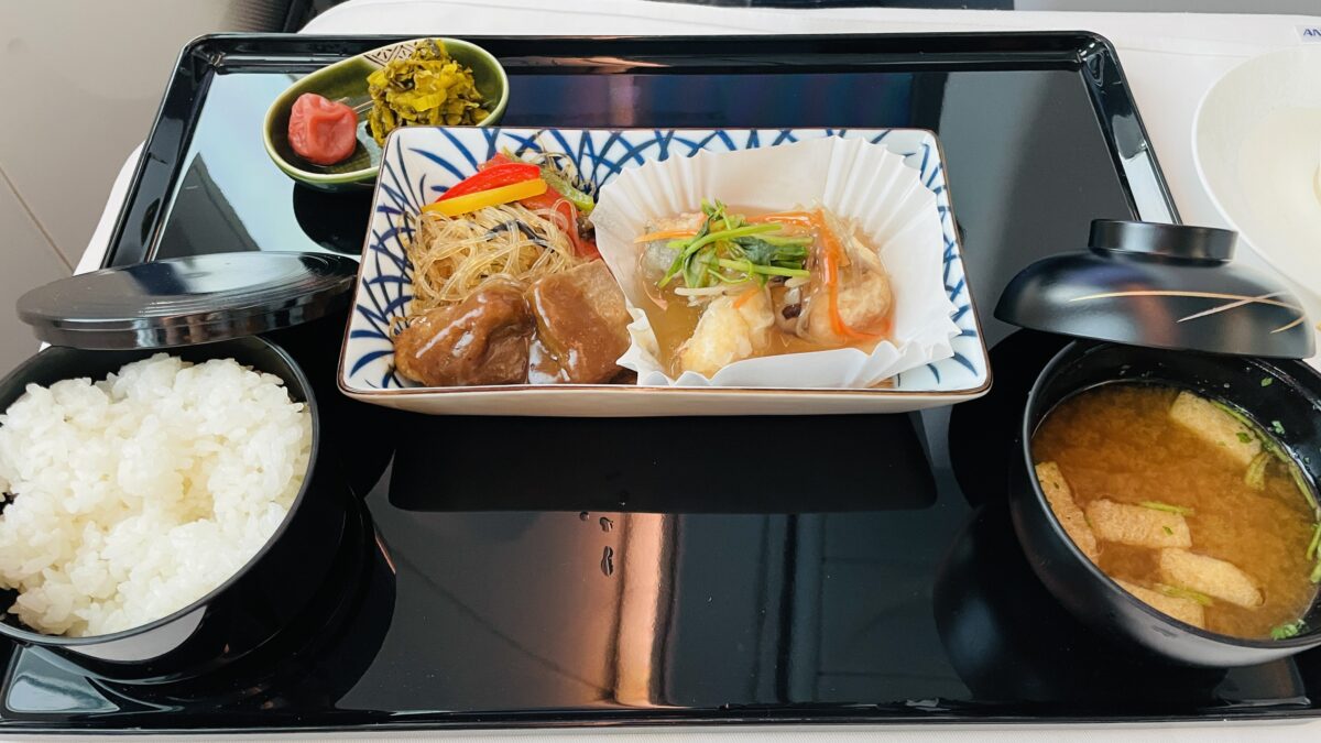 ANAビジネスクラ機内食 成田→パース 主菜
