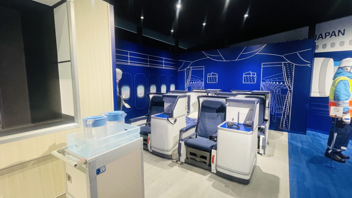 ANA Blue Base Tour ギャレー